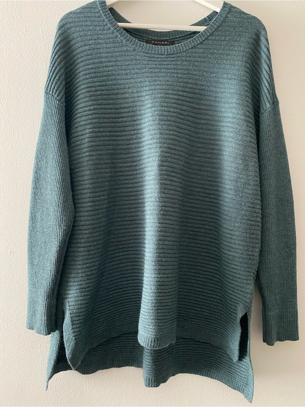 Tahari  women’s Teal Ribbed Crewneck Sweater 1X